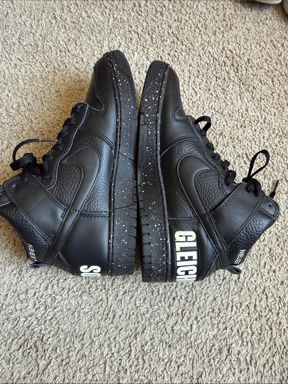 Nike undercover DQ4121-001 Black High-Top Sneakers with Subtle Speckle Sole
